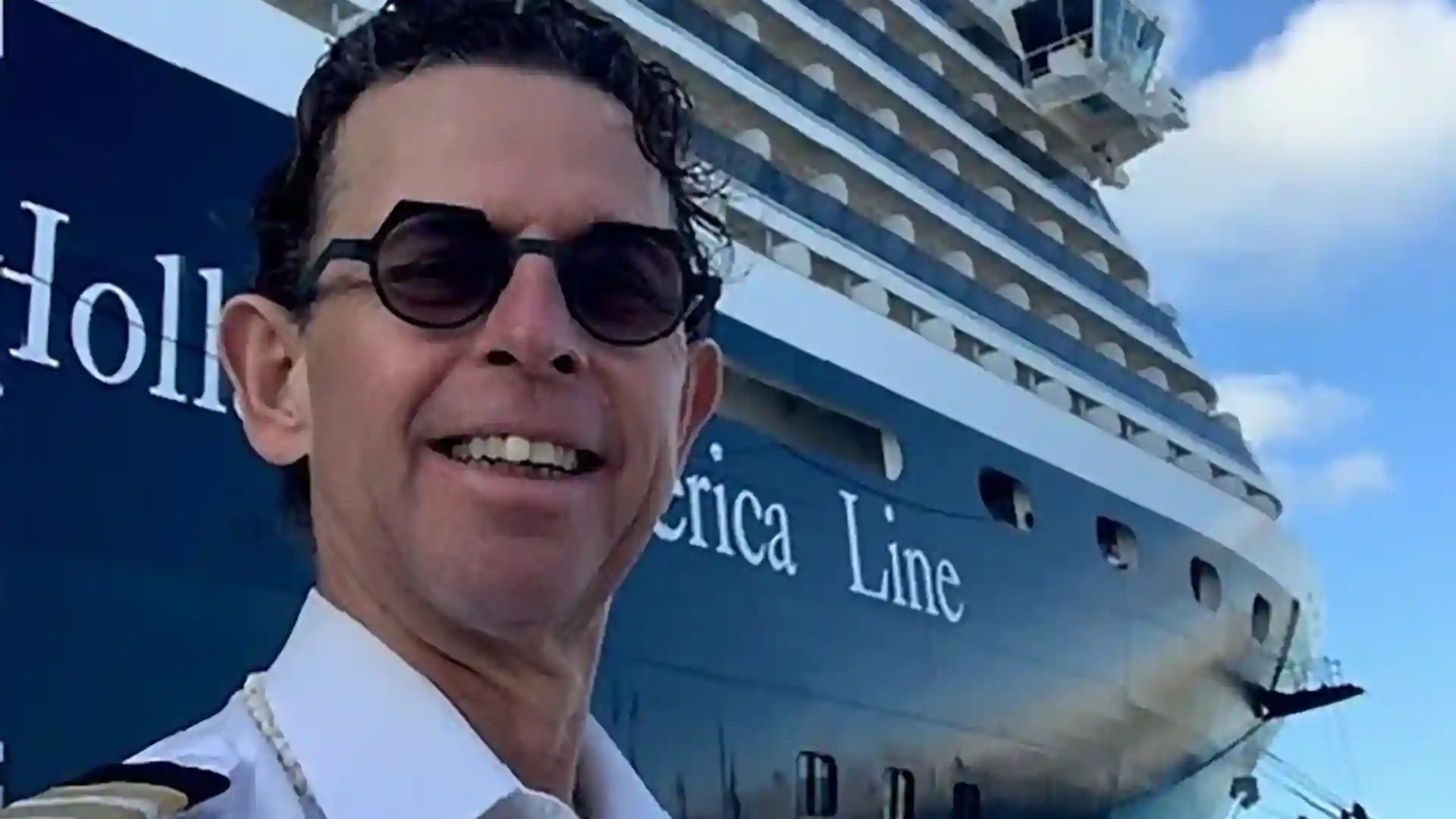 Post: Catch Up with the Crew: Meet Henk, a Hotel General Manager Sailing on His 30th Grand Voyage