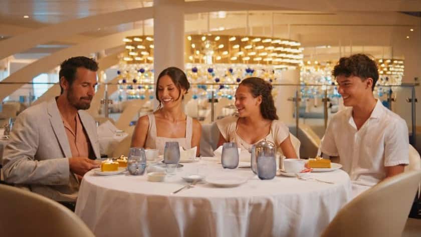 cruise-dining-room-header-blog Guests dining together in an elegant cruise ship restaurant.