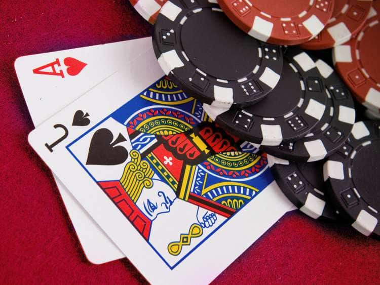 What Everyone Must Know About play live blackjack in Canada