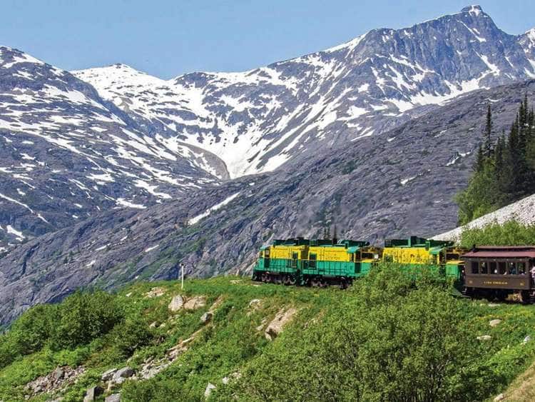 train taking cruisers to Denali National Park on and Alaska Cruisetour