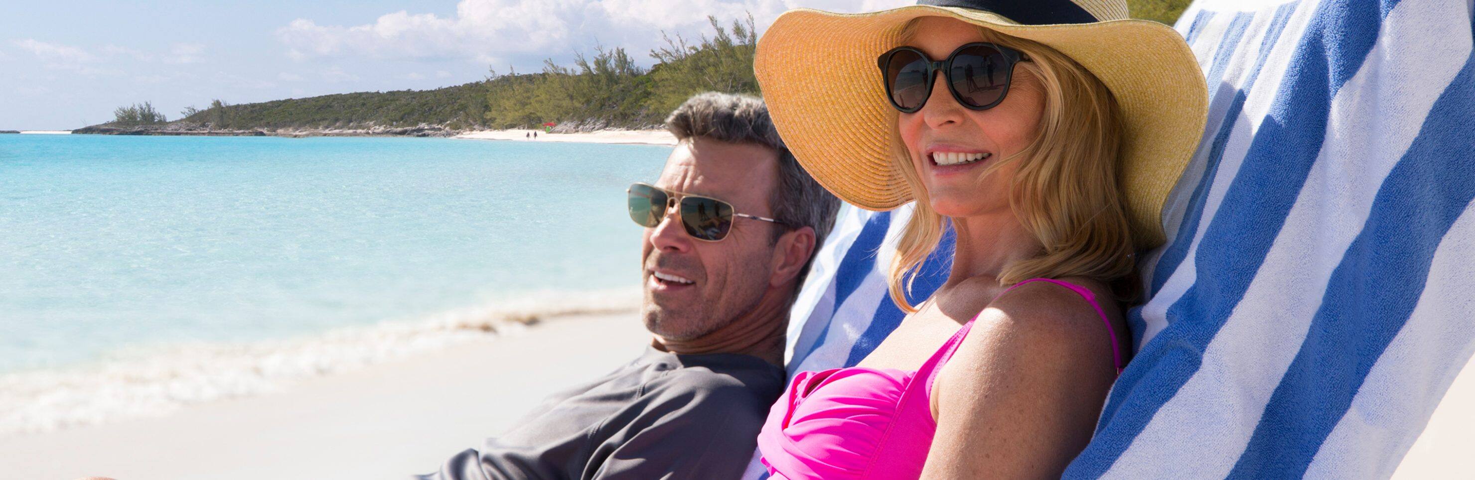 Clamshell Sunshade Rental (Includes 2 Chairs)