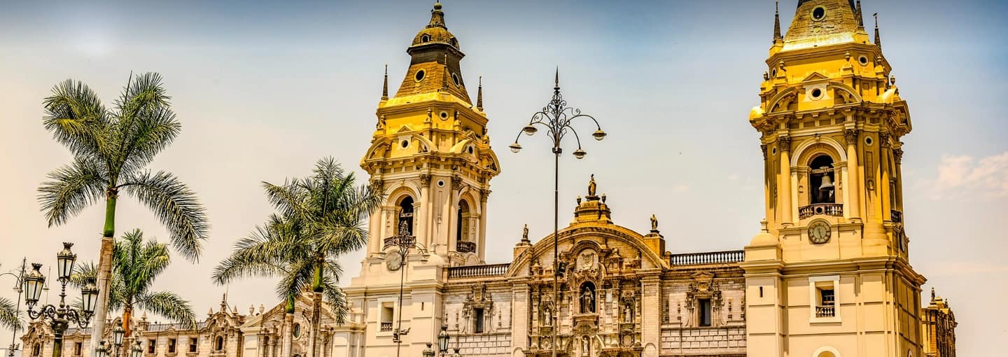 Historial buildings in Lima, the capital of Peru. opens a dialog
