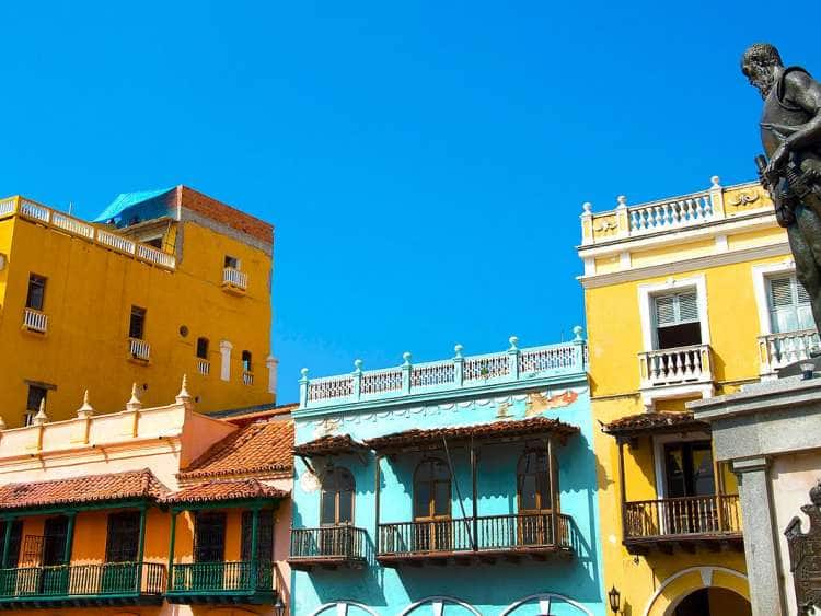 A picture of colorful buildings in Cartagena, Columbia on a Panama Canal cruise
