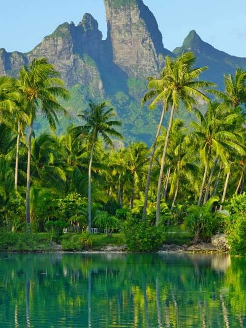 Tahiti Lagoon with of Mount Otemanu in background