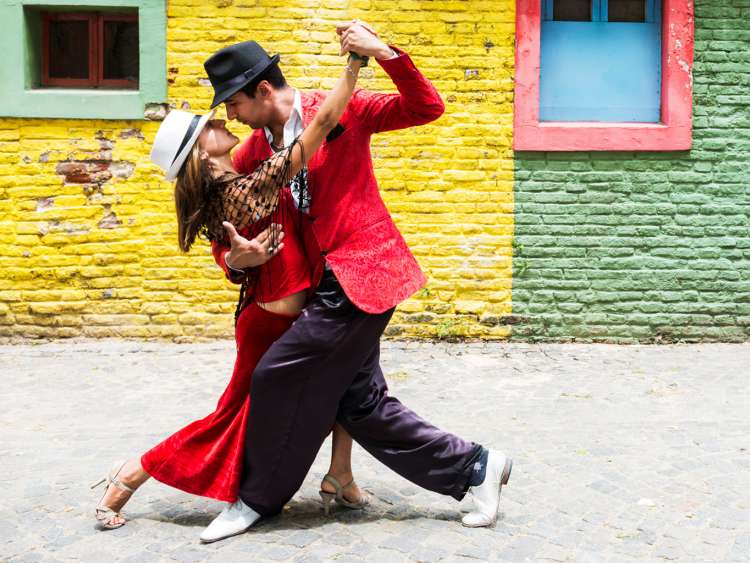 Picture of a couple dancing in Buenos Aires, Argentina while on a Seabourn luxury South America cruise