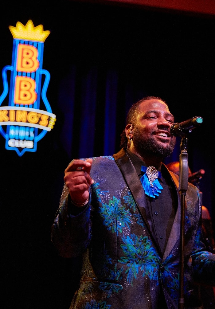 Singer on the stage of B.B. King’s Blues Club