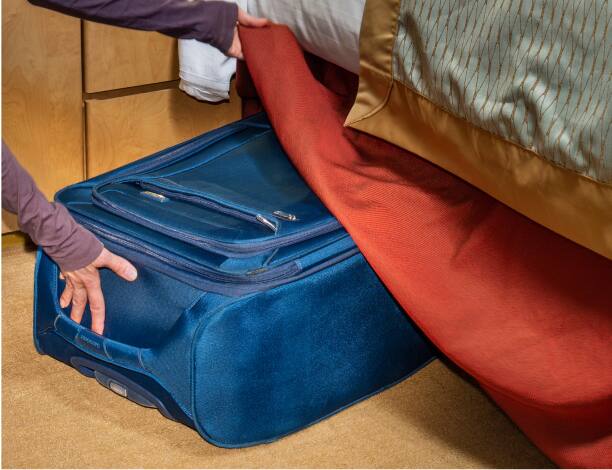 Storing suitcase