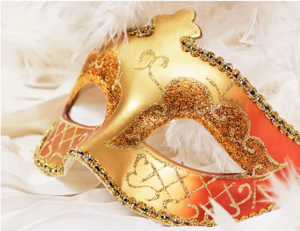 Gold mardi gr mask.